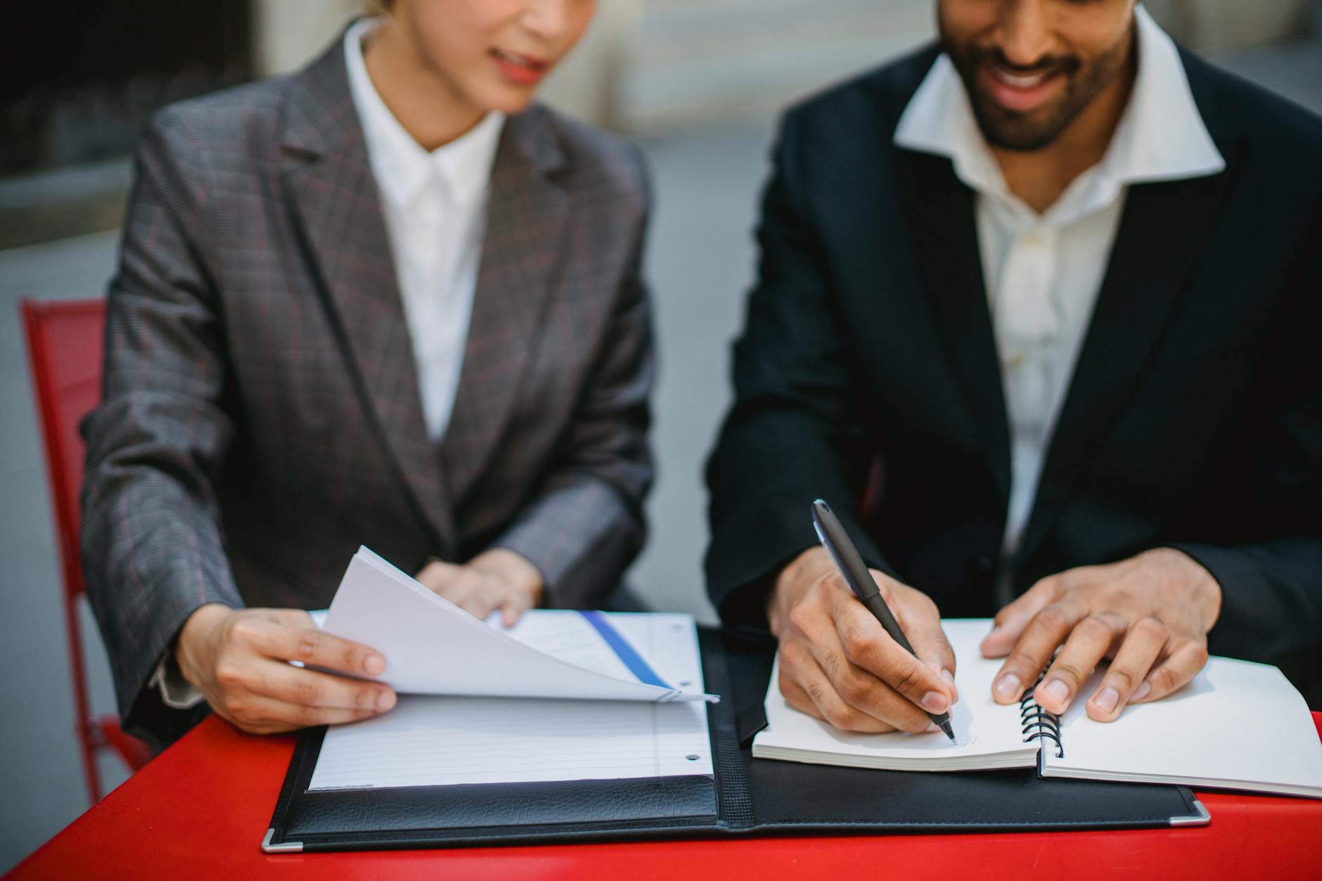 Accord d&rsquo;entreprise et NAO : négociation collective à Aix-en-Provence — Avocat employeur droit du travail