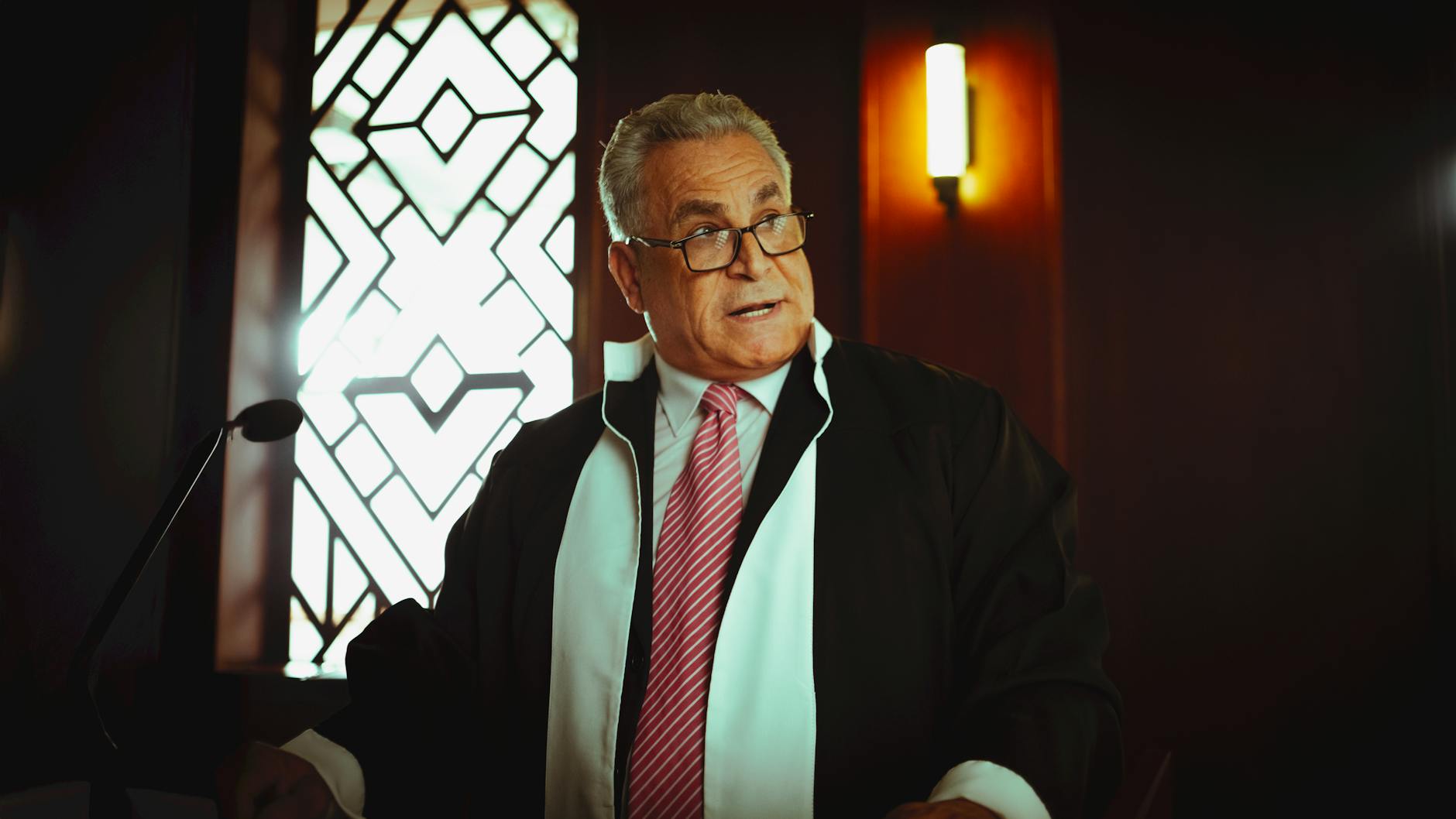 Cass. soc., 4 mars 2026 : le temps de trajet inhabituellement long constitue du temps de travail effectif