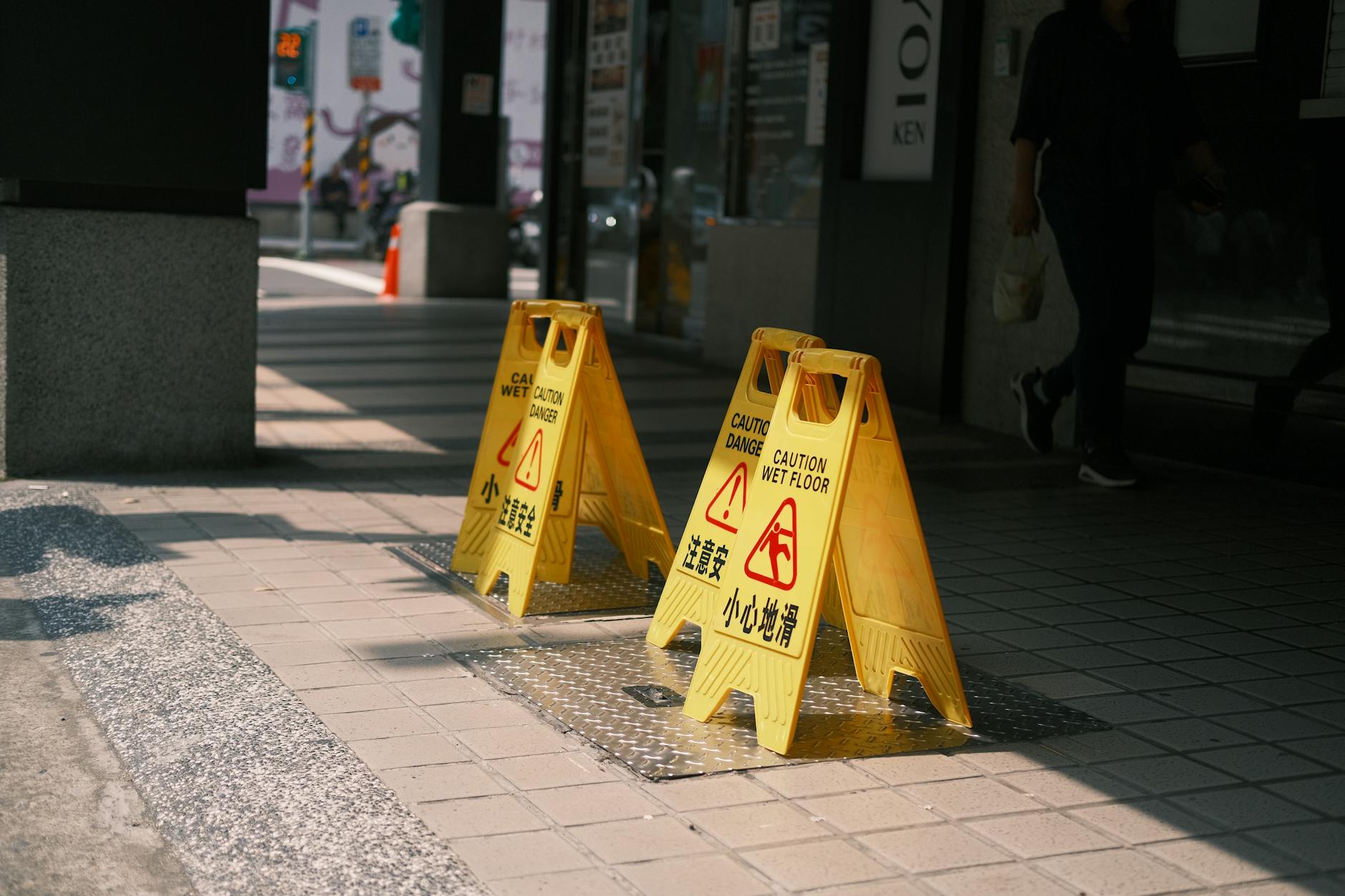 Signalisation et consignes de sécurité : obligations réglementaires